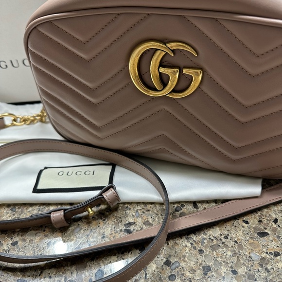 ⚡️⚡️⚡️LIGHTNING DEAL 💕GUCCI GG Marmont chain shoulder bag- dusty pink - Picture 3 of 5